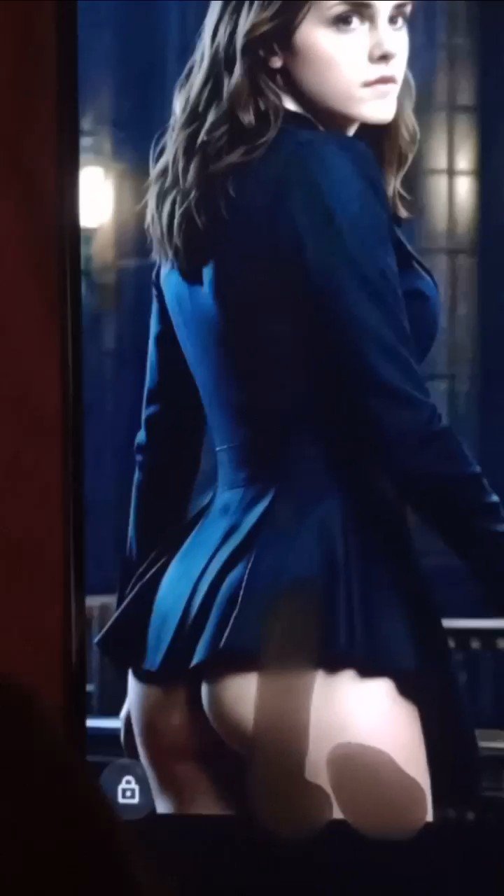 YCynhtCf EMMA WATSON Cum Tribute 03 04.jpg